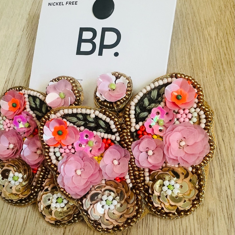 NEW BP. Pink and Gold Beaded & Sequin Butterfly Earrings💝 - Picture 4 of 6
